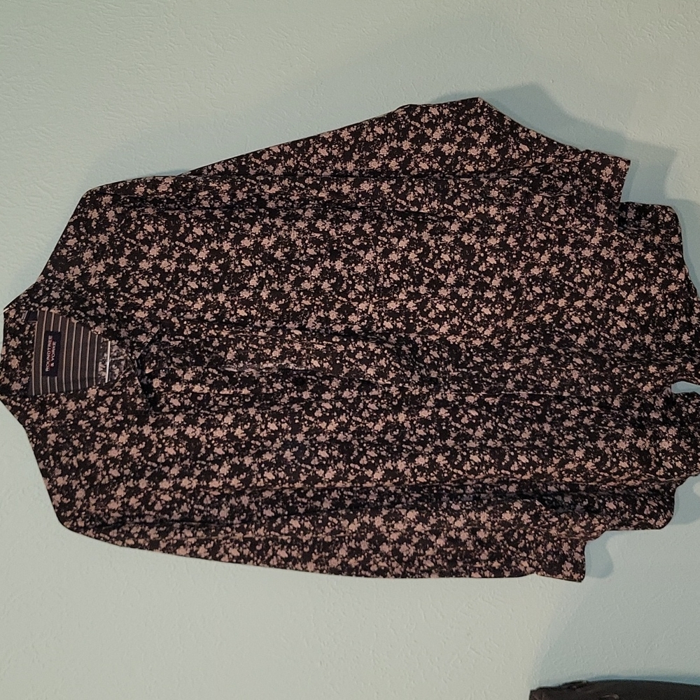 Roundtree and York 4xt black with Grey pattern